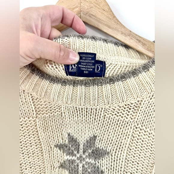 Lands End Vintage Cream Chunky Cable knit  Grey Snowflake Grandpa Sweater Large - Picture 6 of 10